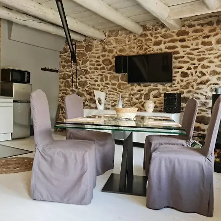 Charme, Jacuzzi Et Escapade En 2cv Villeneuve-dʼAllier