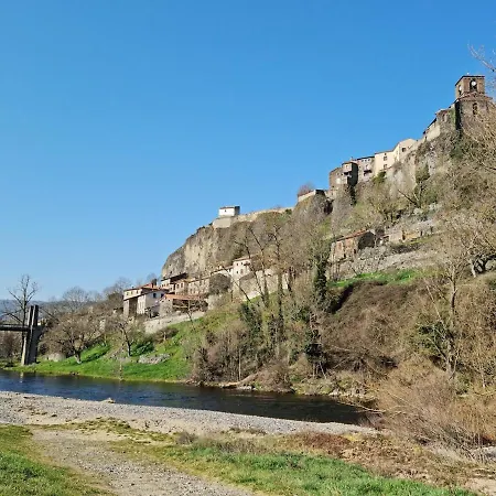 Charme, Jacuzzi Et Escapade En 2cv Tatil Evi Villeneuve-dʼAllier